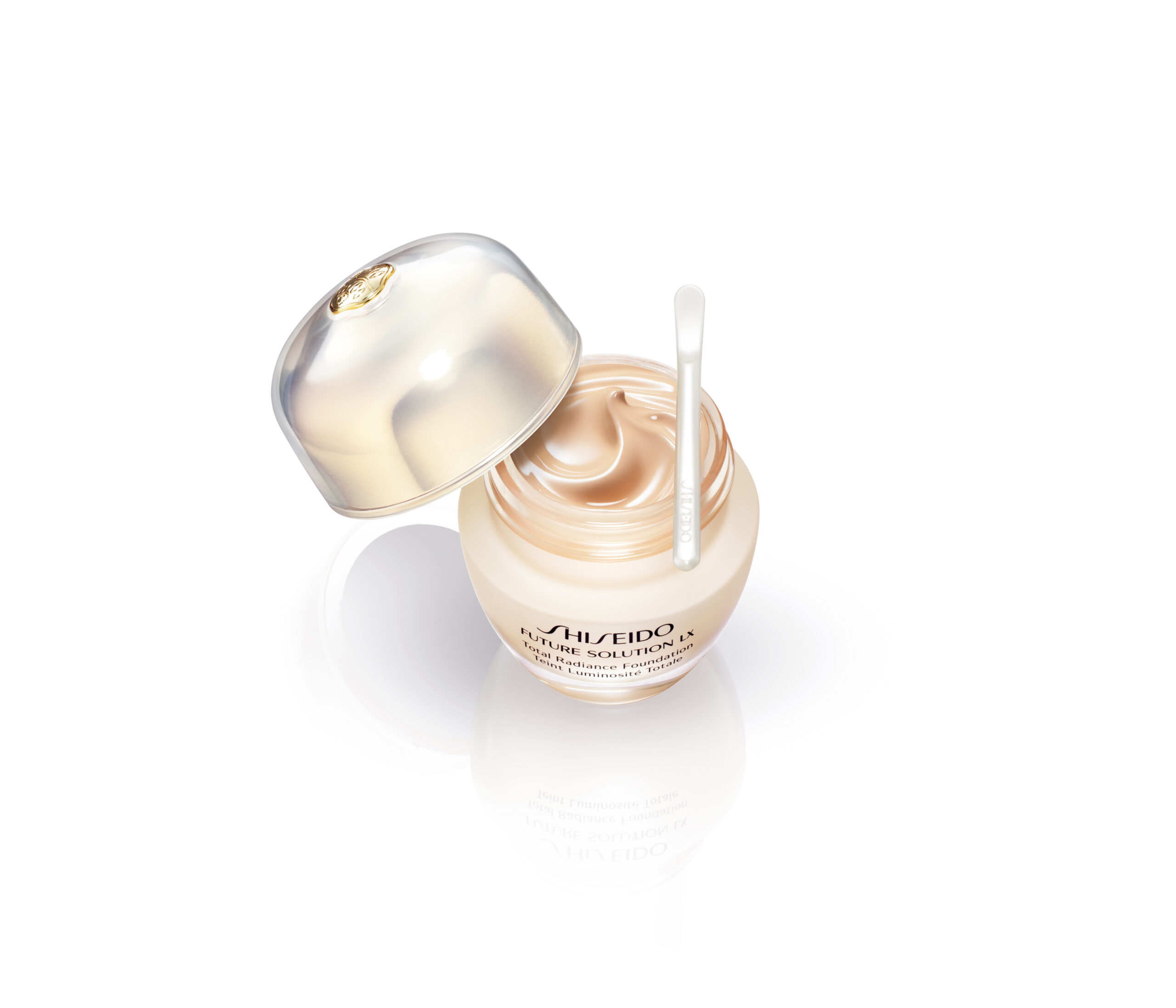 Future Solution LX Total Radiance Foundation, de Shiseido