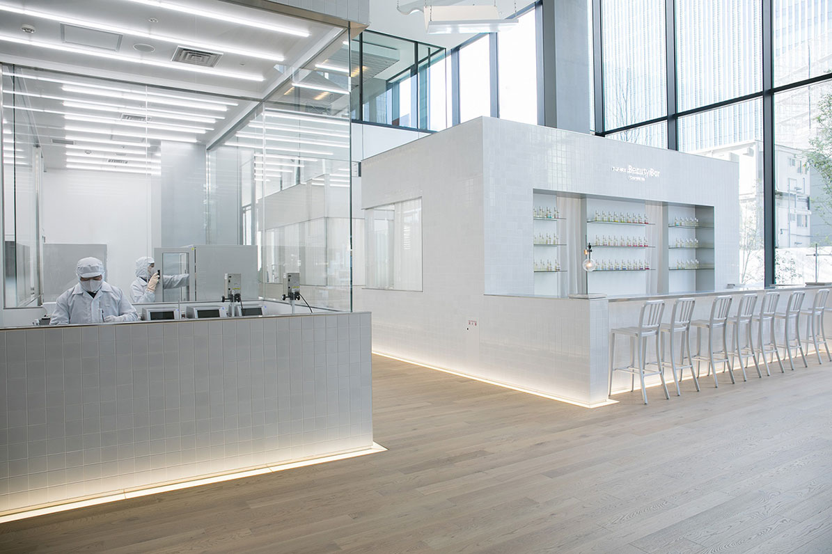 El beauty bar del Global Innovation Center de Shiseido, en Yokohama.